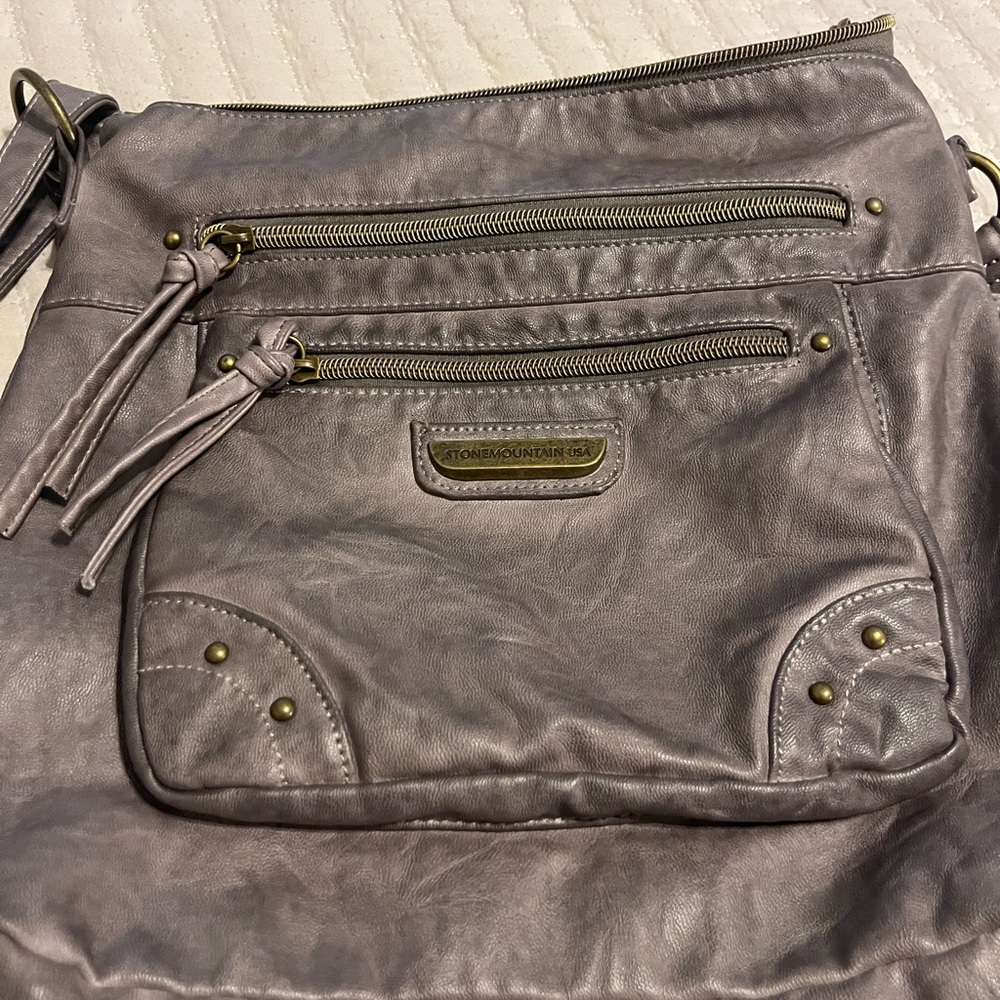 Stone Mountain Accessories Metallic Gray Crossbody Bag